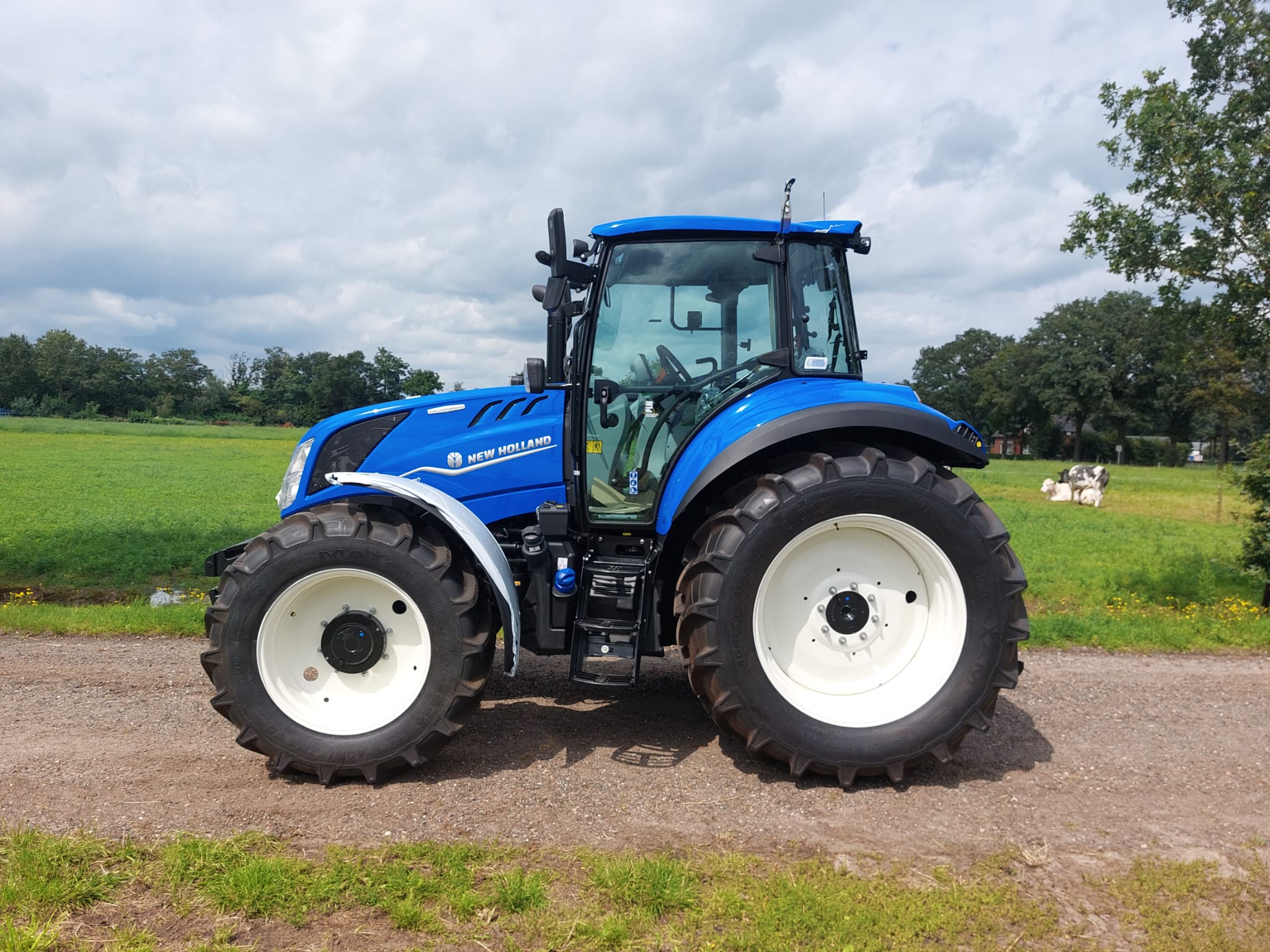 _New-Holland-T5-120-EC-9-8-23-1.jpg