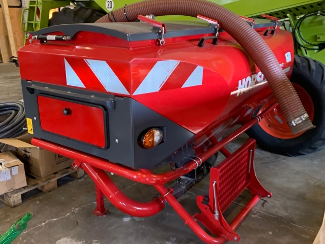 104514_Horsch-FT1600-Fronttank-104514-1.jpg