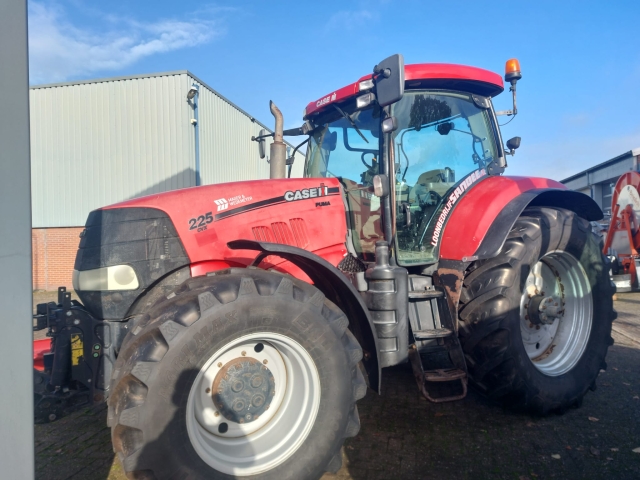 110149_Case-IH-Puma-225-CVX-110149-1.jpg