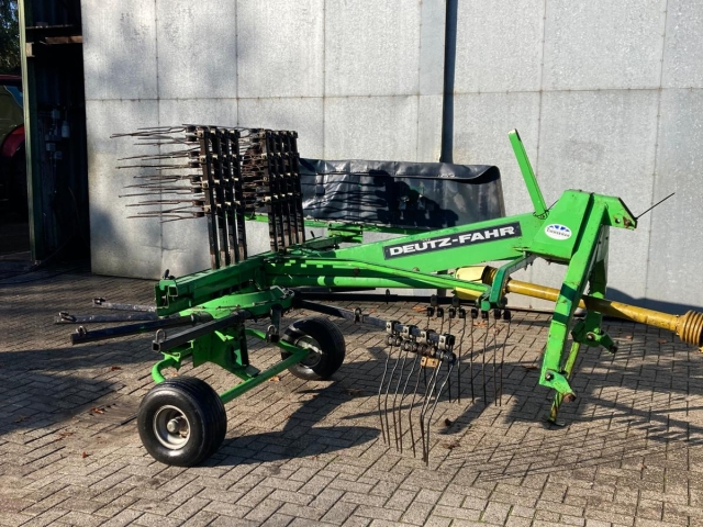 111232_Deutz-Fahr-KS242-Cirkelhark-111232-1.jpg