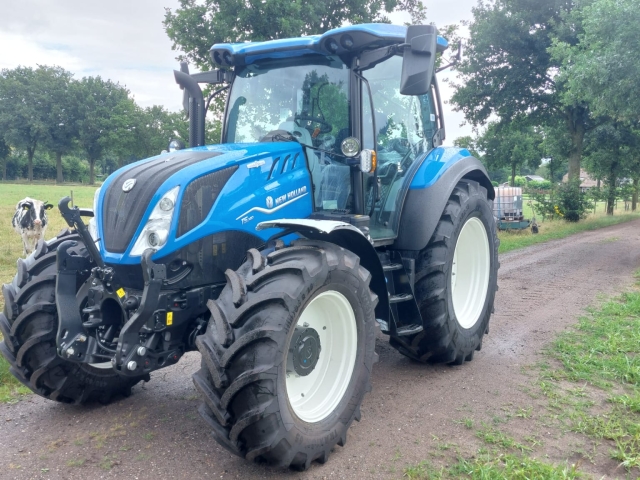112246_4706-New-Holland-T5-140-AutoCommand-7-7-25-17.jpg