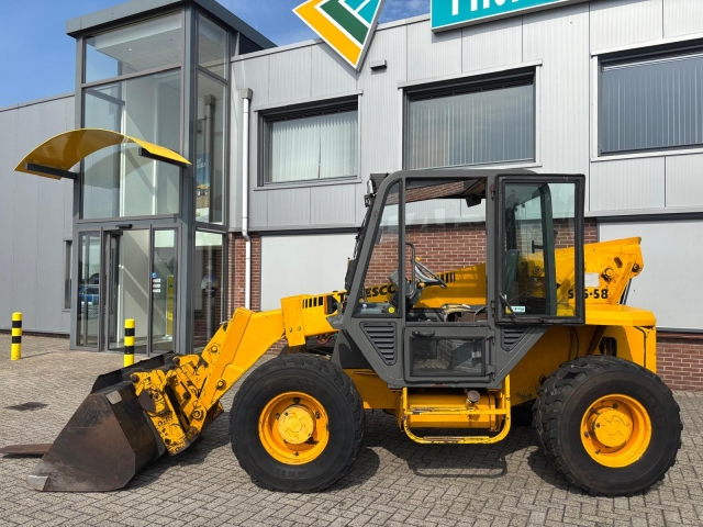 113216_jcb1-0.jpg