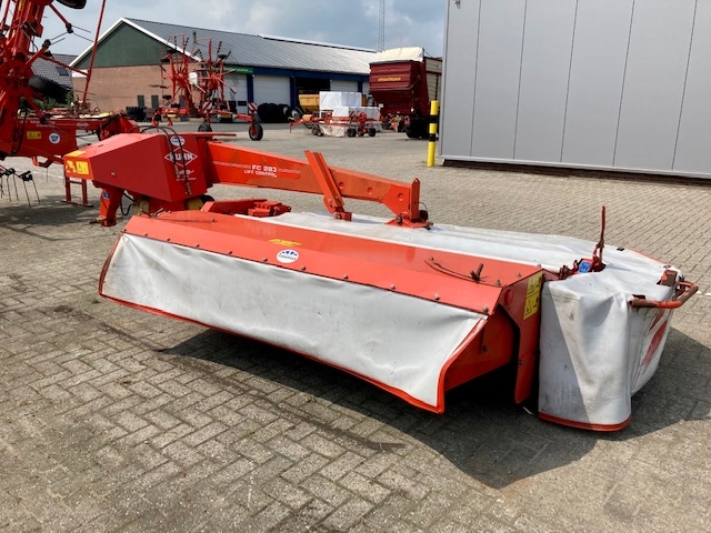 1695_Kuhn-FC283-Maaier.jpg