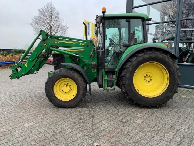 1829_John-Deere-6120-SE.jpg