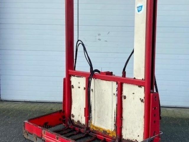 2088_Trioliet-TU170-Kuilvoersnijder.jpg