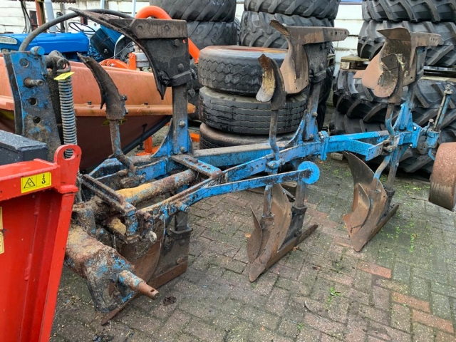 2154_Lemken-3-Schaar-Ploeg.jpg