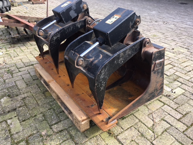 4213137-00001.JPG