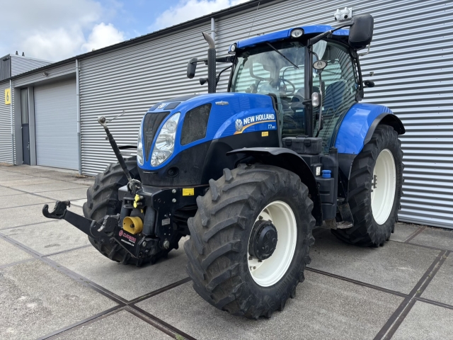 4258580_New-Holland-T7-185AC-1.jpg