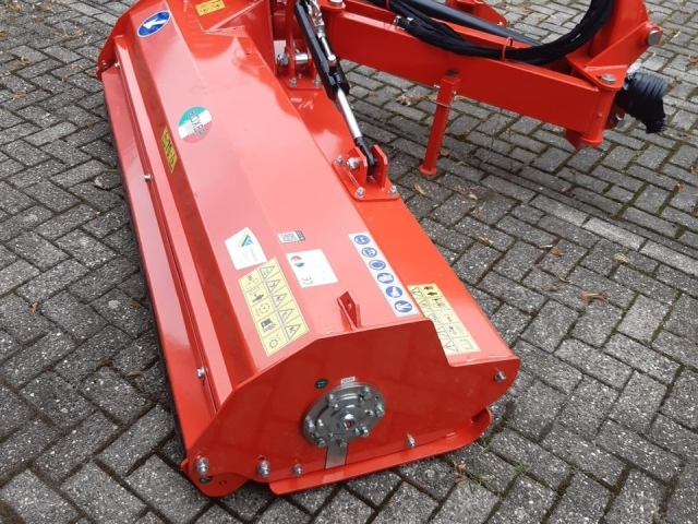 _Boxer-AGF-200-Klepelmaaier.jpg