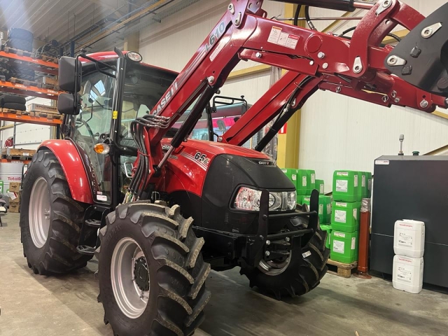 _Case-IH-Farmall-65A-28-12-23-1.jpg