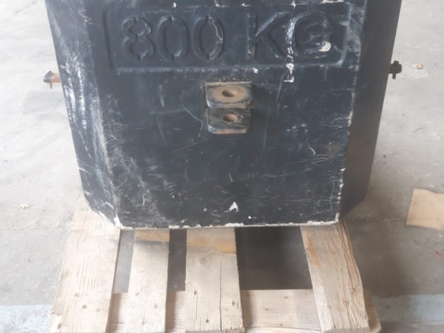 _Frontgewicht-800-KG.jpg