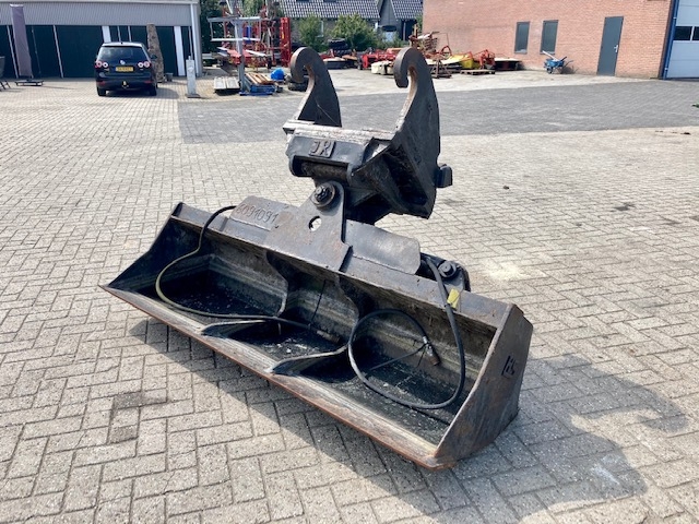 _Kantelbak-mobiele-kraan.jpg
