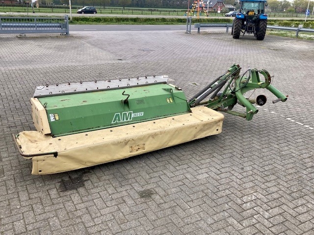 _Krone-AM-283-CV-maaier-met-kneuzer.jpg