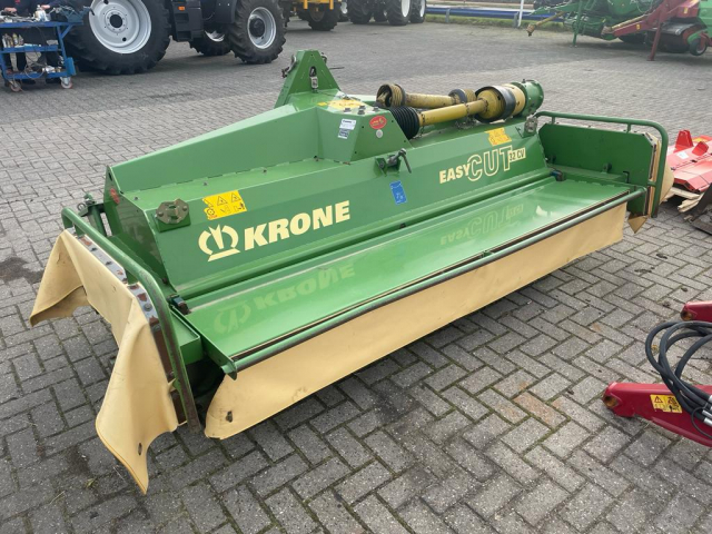 _Krone-EC32CV-Frontmaaier.jpg