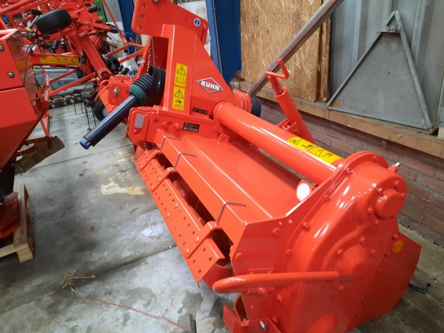 _Kuhn-EL162-300-Frees.jpg