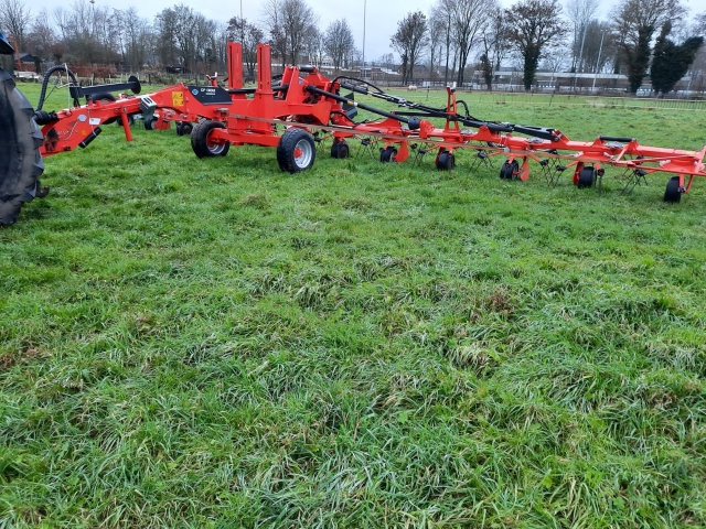 _Kuhn-GF13002-Schudder.jpg