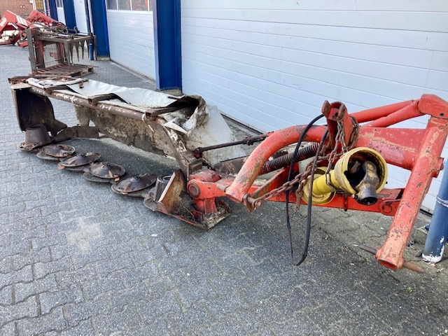 _Kuhn-GMD-66-schotelmaaier.jpg