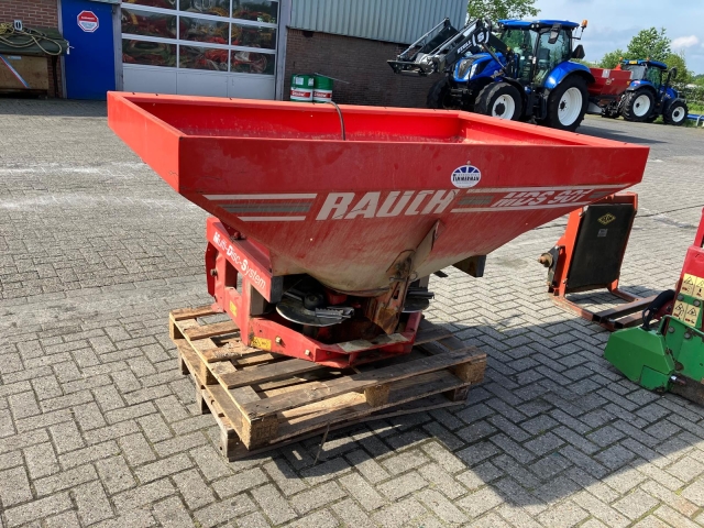 _Kuhn-Rauch-MDS901-Kunstmeststrooier-17-5-24-1.jpg