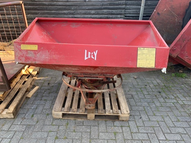 _Lely-1500-Centerliner-Kunstmeststrooier.jpg