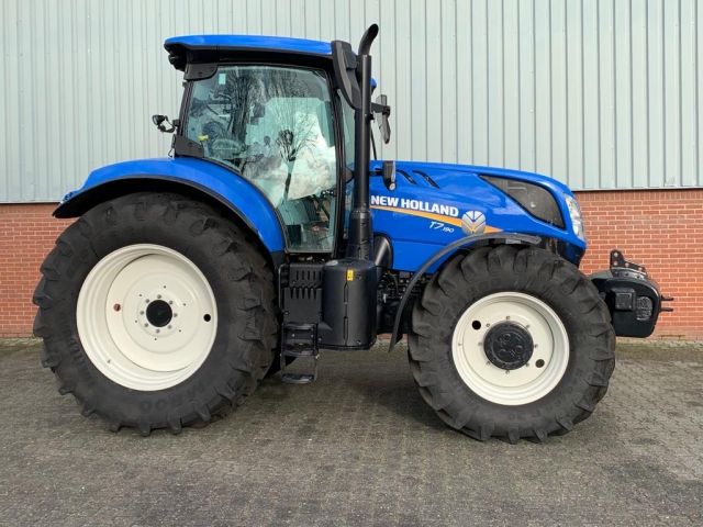 _New-Holland-T7-190-SWII-MY18-DEMO.jpg