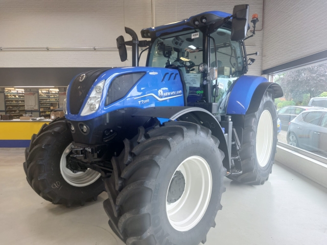 _New-Holland-T7-210-26-6-25-1.jpg
