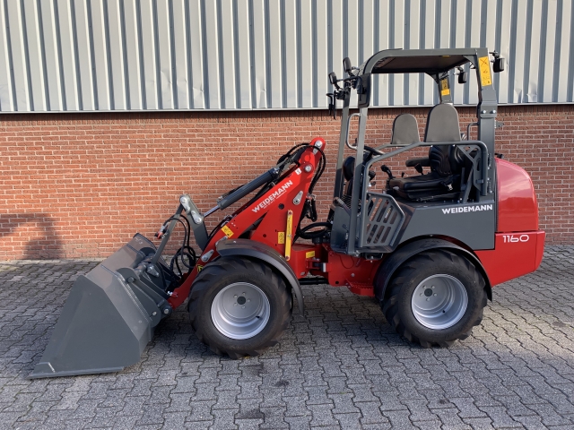 _Weidemann-1160-Special-Shovel.jpg